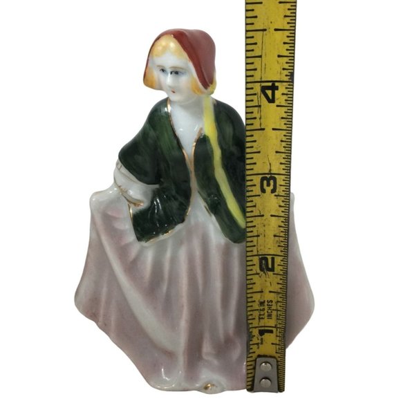 Mid Century Colonial Woman Curtsy-ing Made in Occupied Japan 4.5" TALL - Picture 6 of 6